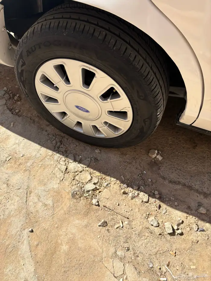 جنوط فورد بوليسي مقاس17 للبدل بجنوط نجمه 3