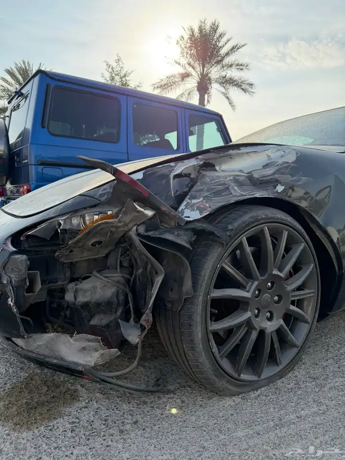 مازراتي قراند توريزمو اس 4.7 المكينة الحمراء مصدومة 4