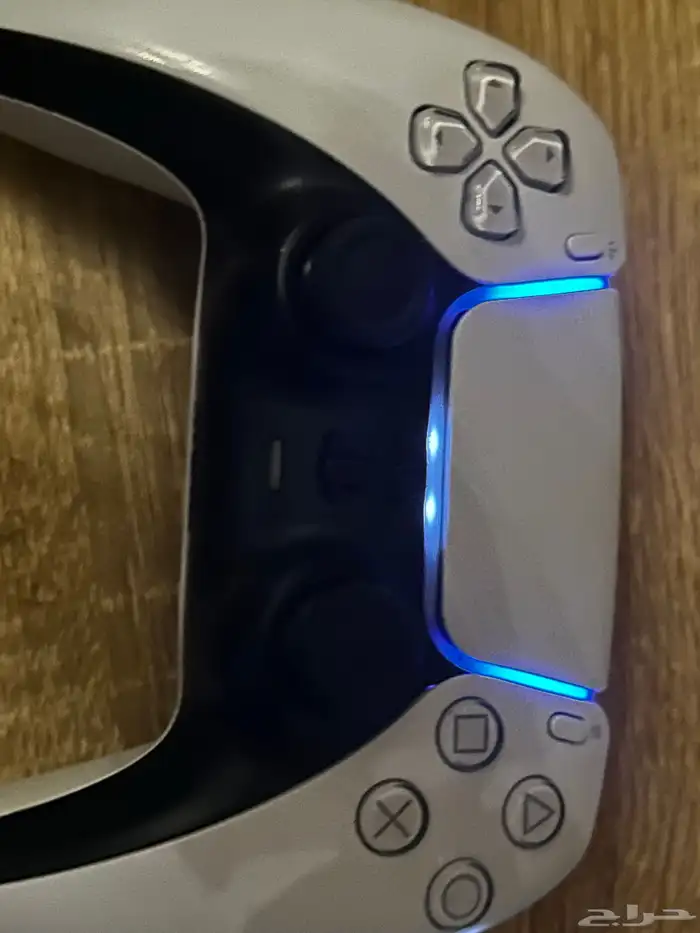 يد بلاي ستيشن فايف ما قد انفكت و اليد بل كامل اصليه 1