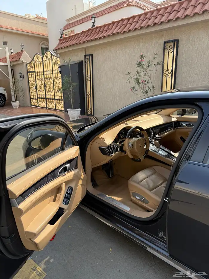 بورش باناميرا 6