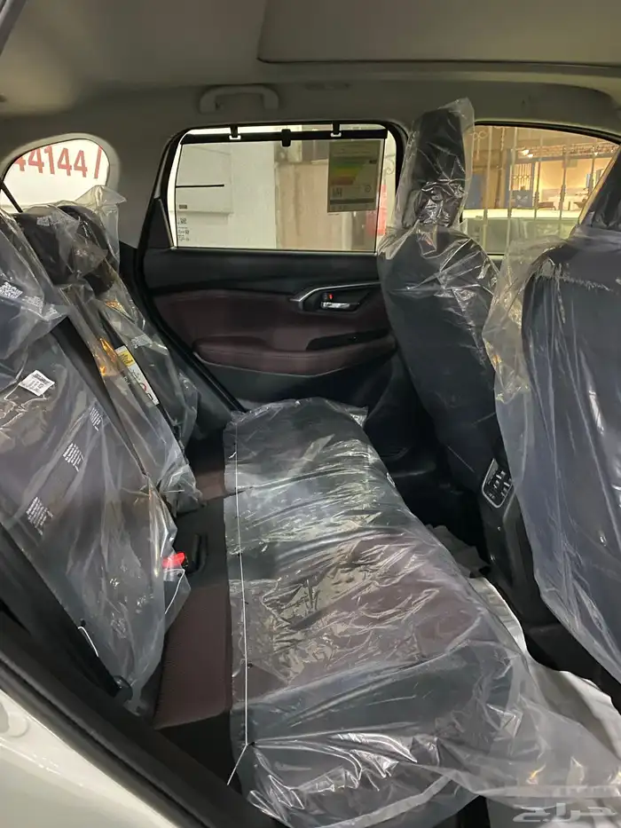 تويوتا اوربان كروز 2026 اصفار 10