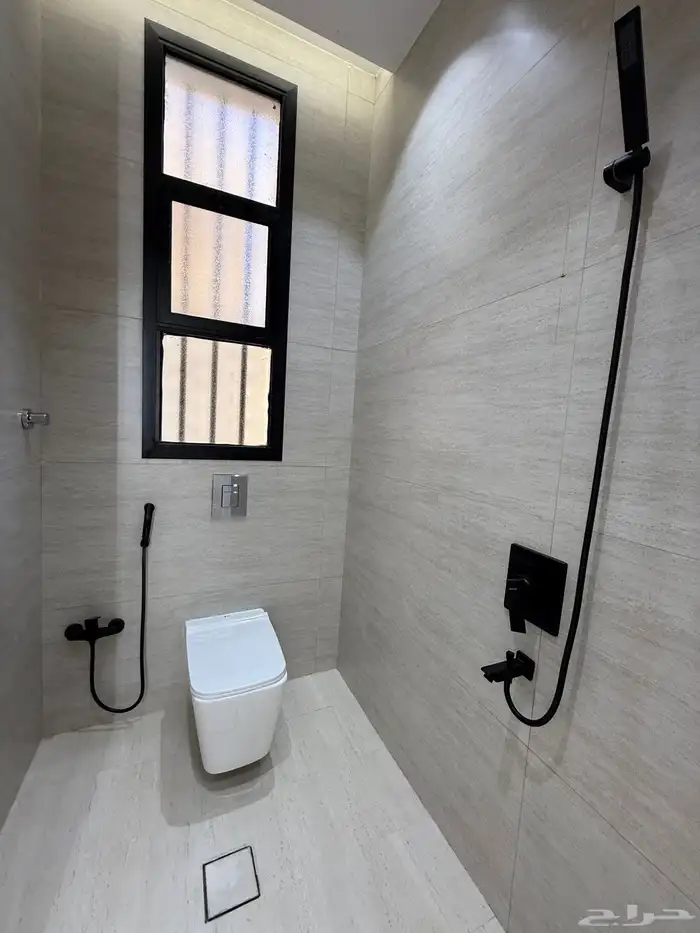 روف علوي مع ملحق 9 غرف بتصميم فندقي حي النسيم -700الف ققط 7