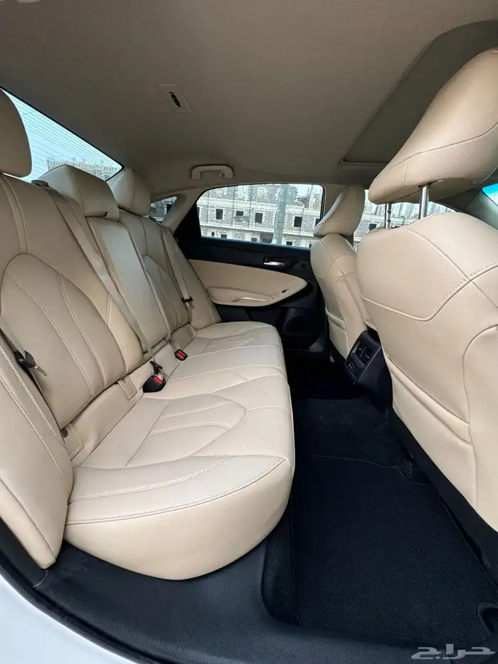 للبيع تويوتا افالون مديل 2022 7