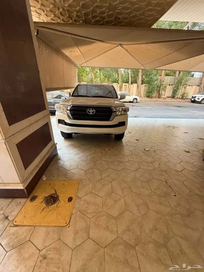 جيب لاندكرزور جي للبيع 2016 0