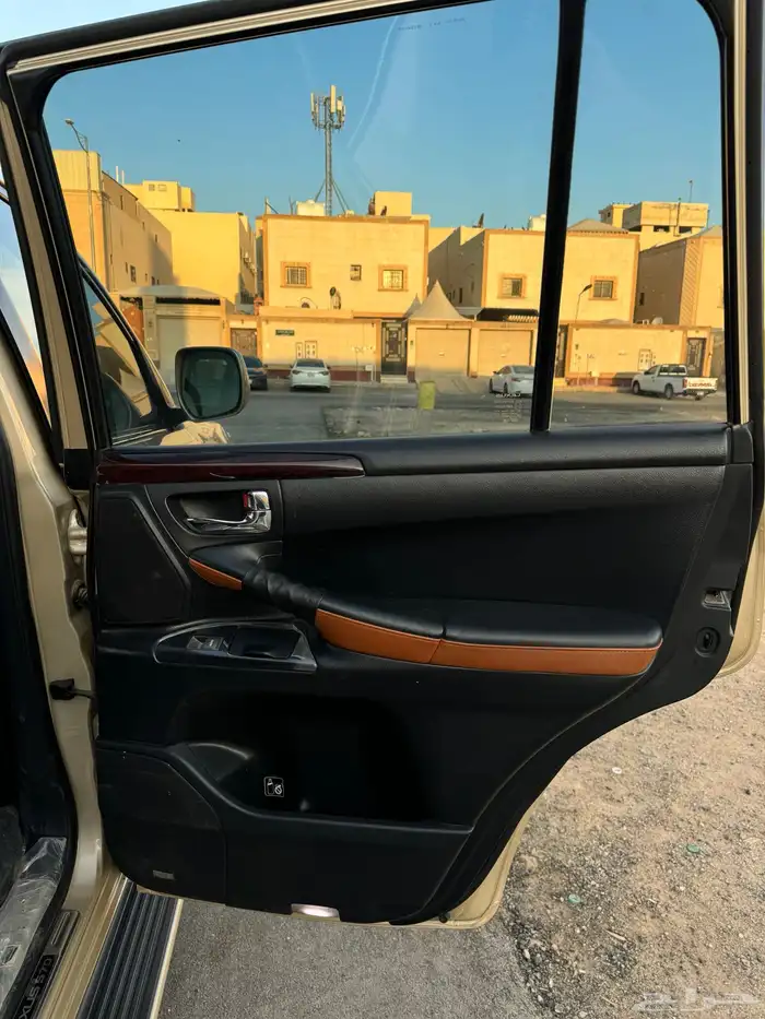 جيب لكزز 2011 نظيف 25