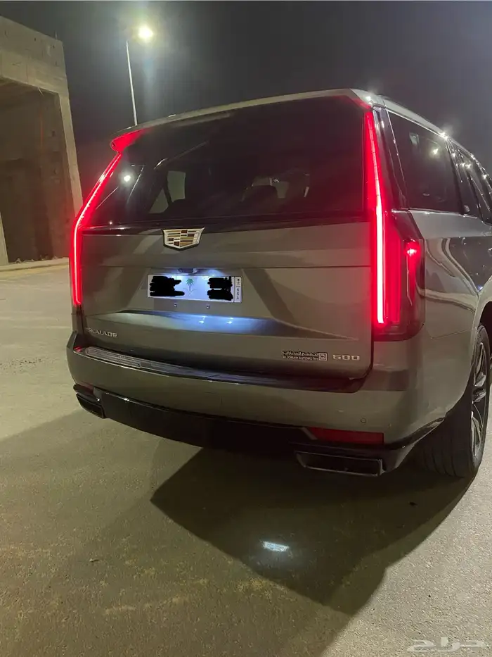كاديلاك اسكاليد بلاتينيوم 2024   دفع رباعي   حالة ممتازة 3