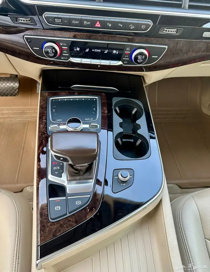 اودي Q7 2019 13