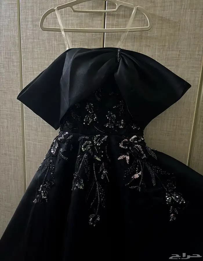 فستان اسود فخم 0