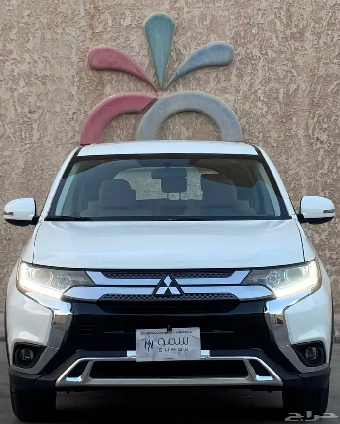 مستبيشي اوتلاندر 2020 0