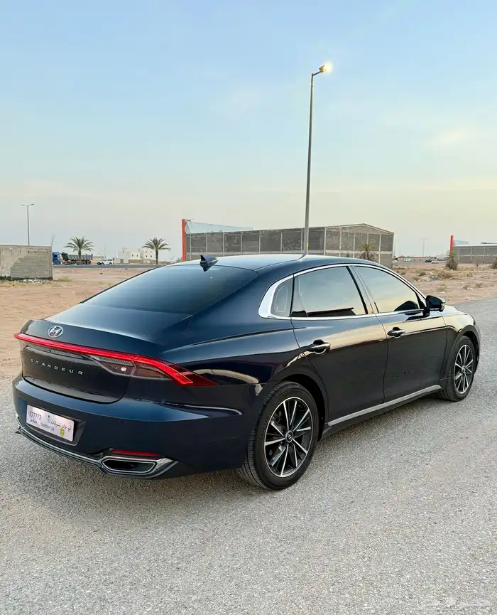 ازيرا 2020 - بنزين 6 سلندر 6