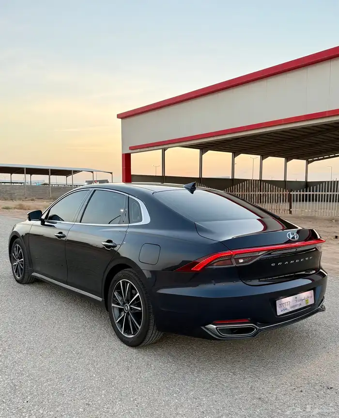 ازيرا 2020 - بنزين 6 سلندر 4