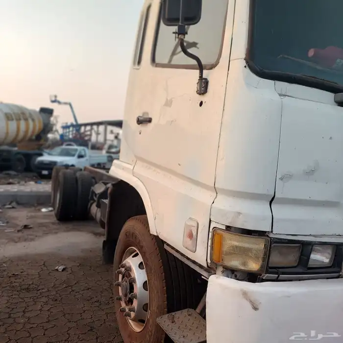 مستبيشي سكس صاجي مديل 2011 للبيع 1