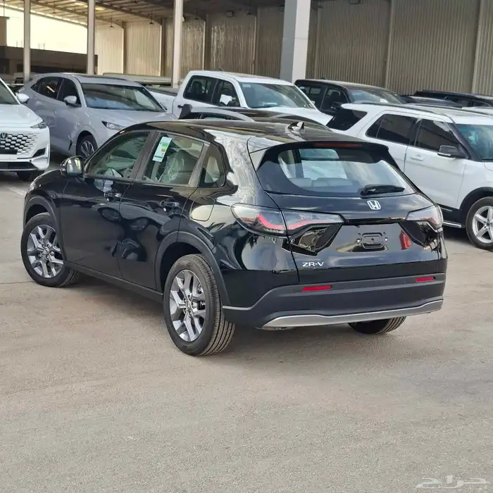 هوندا ZR-V استاندر 2025 السعر 98 شامل الضريبه 4