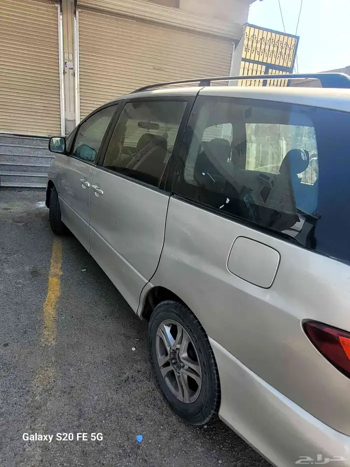 للبيع بريفيا 2004 شبيه فئة الإنوفا مكينة وقوة كامري 4