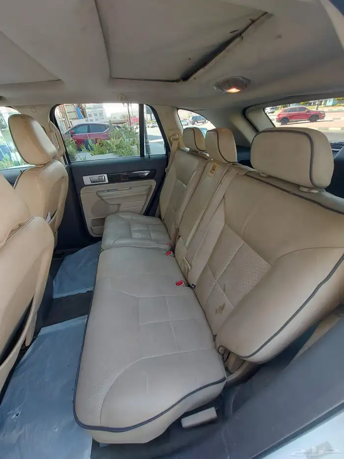 السلام عليكم ورحمة الله اعرض لكم سيارة فورد لينكولن MKX 2009 9