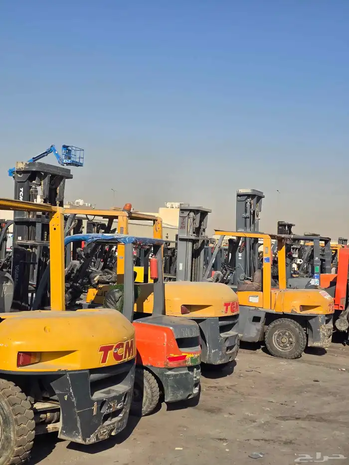 ايجار رافعات شوكيه فوركلفت رافعه شوكيه للايجار يومي شهري 9