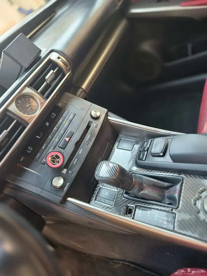 لكزس is 250 F 2015 8