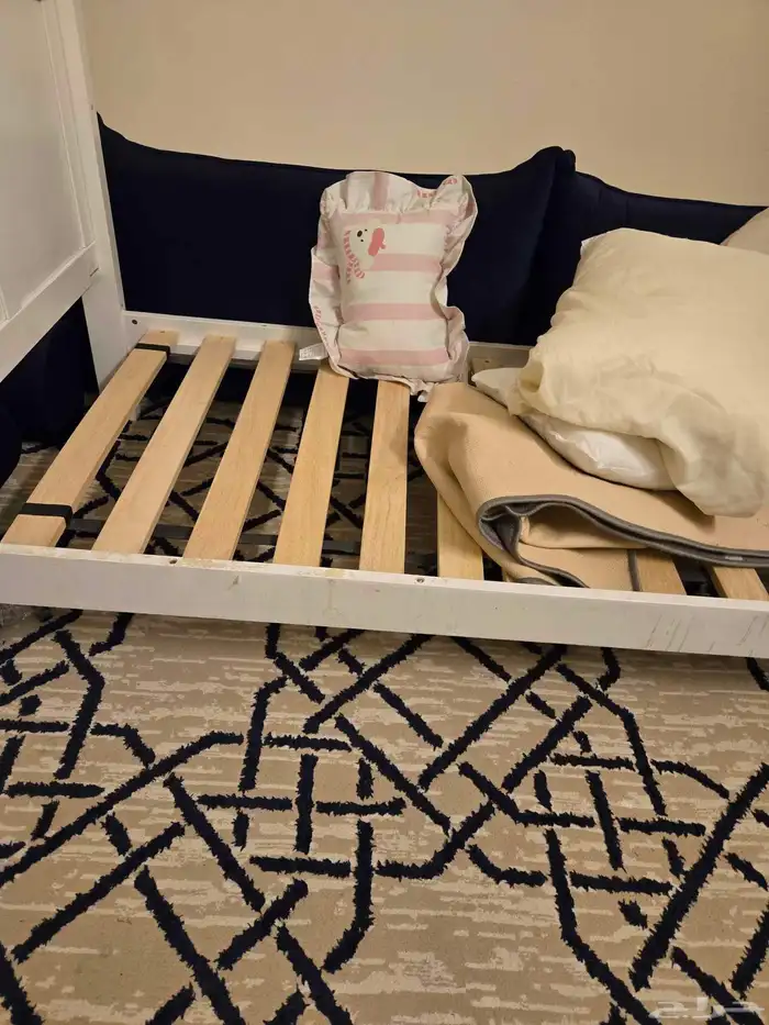 سرير اطفال هوم بوكس 3