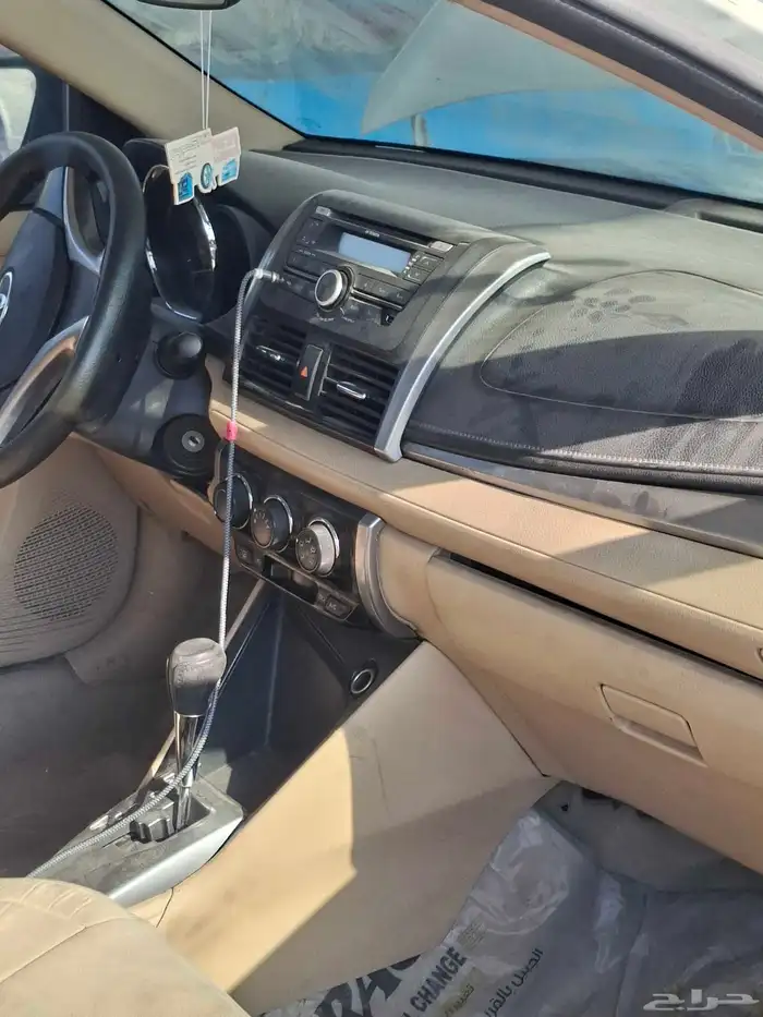 تويوتا يارس 2017 تشليح قطع غيار فقط 3