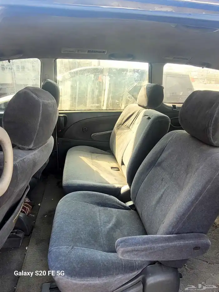 للبيع بريفيا 2004 شبيه فئة الإنوفا مكينة وقوة كامري 3