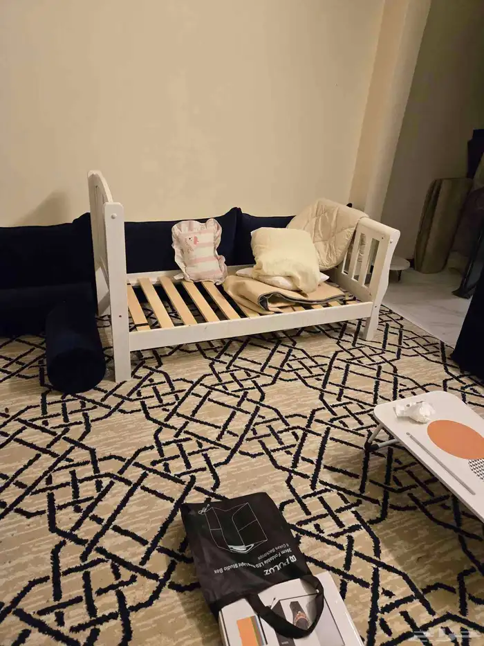 سرير اطفال هوم بوكس 1