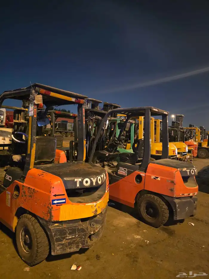 ايجار رافعات شوكيه فوركلفت رافعه شوكيه للايجار يومي شهري 0