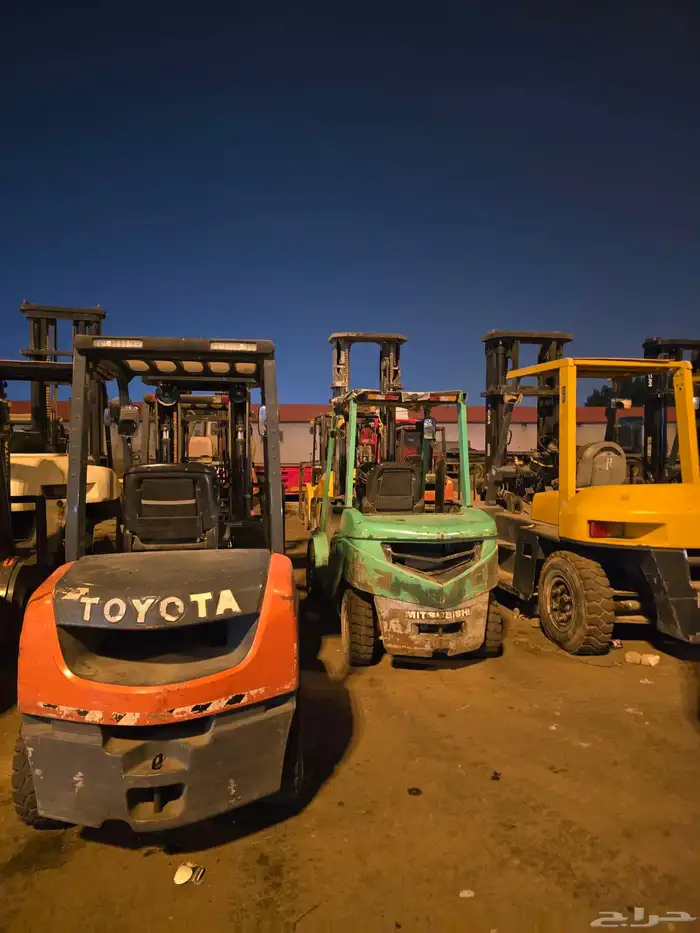 ايجار رافعات شوكيه فوركلفت رافعه شوكيه للايجار يومي شهري 2