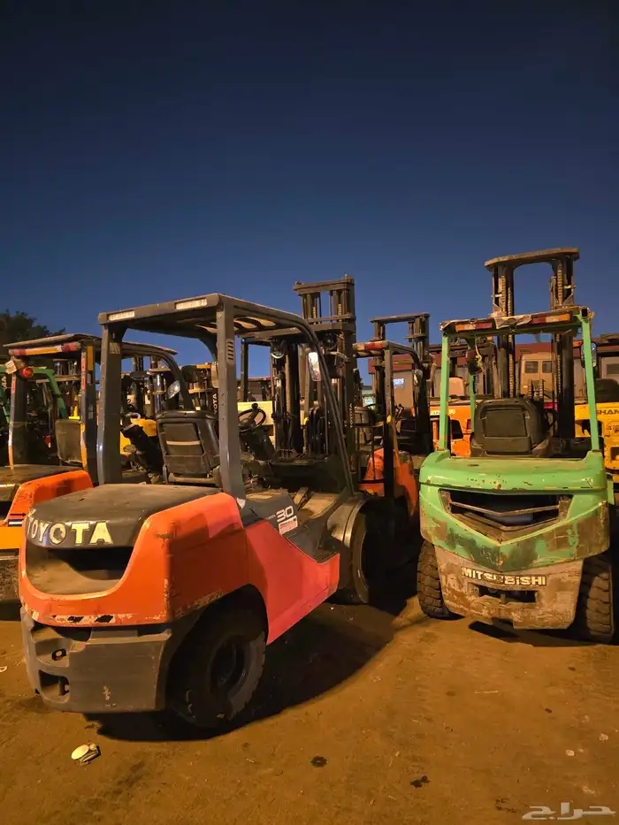 ايجار رافعات شوكيه فوركلفت رافعه شوكيه للايجار يومي شهري 3