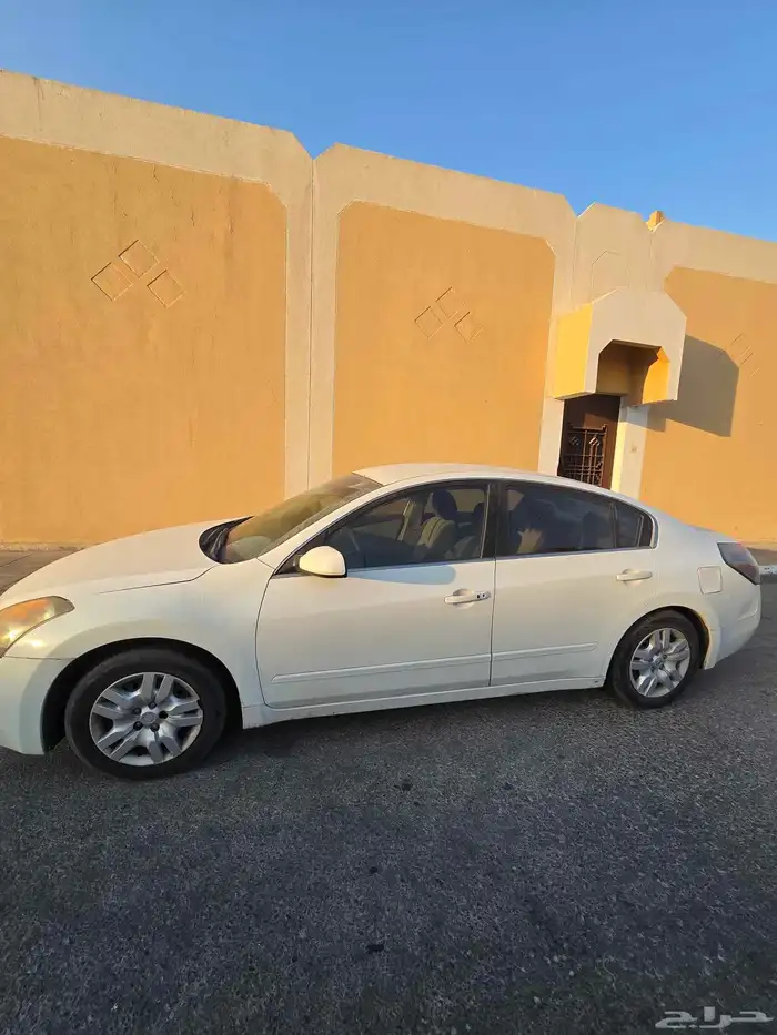 نيسان التيما 2009 1