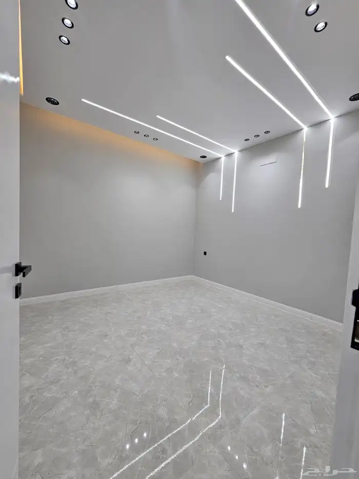 شقق علويه ب الموسي بجانب المدارس وجميع الخدمات 14