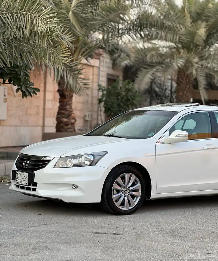 هوندا أكورد 2012 مخزن ممشى قليل مستخدم أول وكالة 15