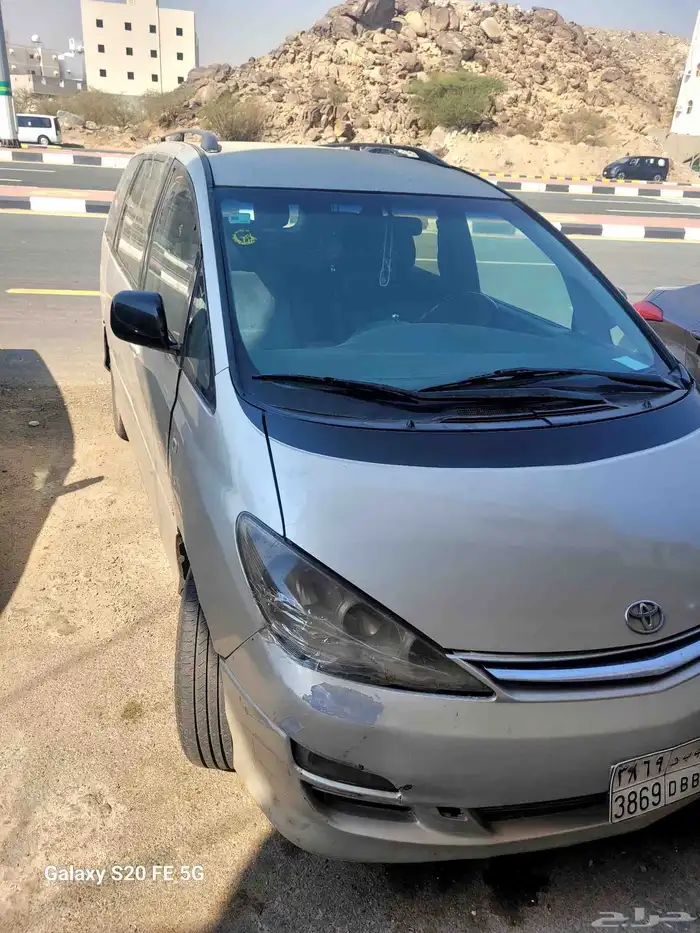 للبيع بريفيا 2004 شبيه فئة الإنوفا مكينة وقوة كامري 8