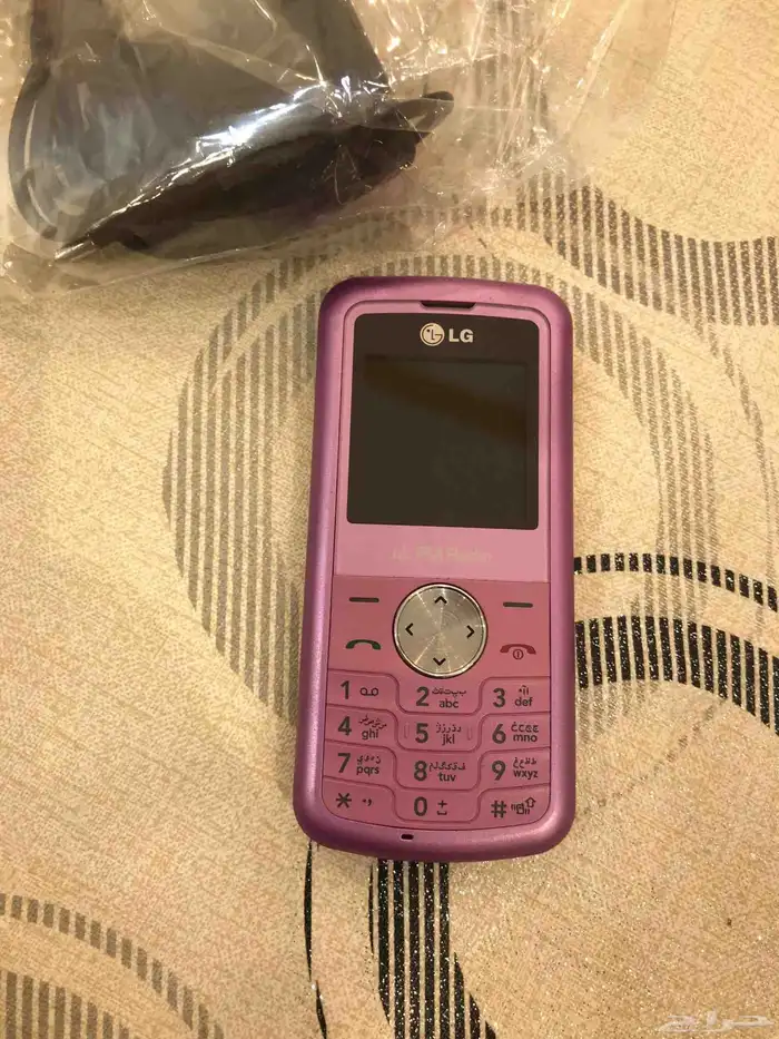 جوال LG القديم الأصلي نظيف جدا كرت شغال وشبكته قوية جدا 0