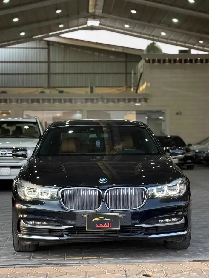 بي ام دبليو - 2018 - 730 - فل كامل - بسعر 85 الف 3