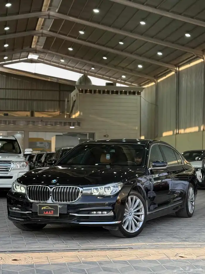 بي ام دبليو - 2018 - 730 - فل كامل - بسعر 85 الف 0
