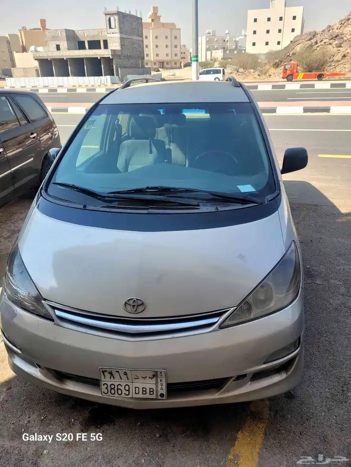 للبيع بريفيا 2004 شبيه فئة الإنوفا مكينة وقوة كامري 7