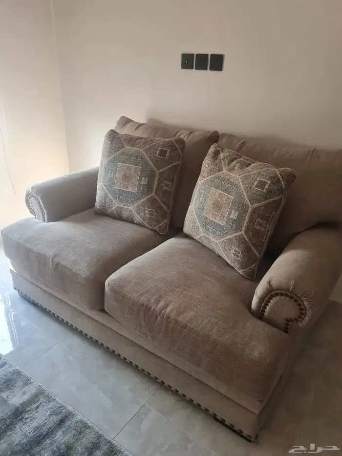 كنب جديد من اشلي ب1000 ريال 1