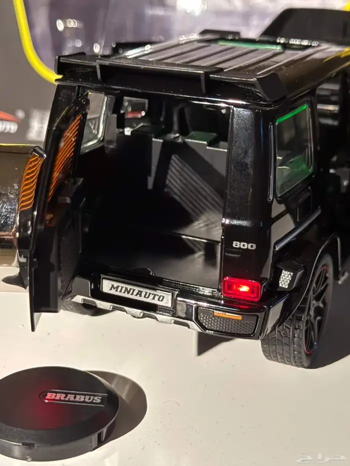 مجسم سيارة BRABUS 800 5