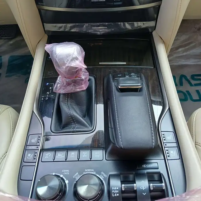 جيب لكزس LX570 S موديل 2016 سعودى - ممشى قليل 11