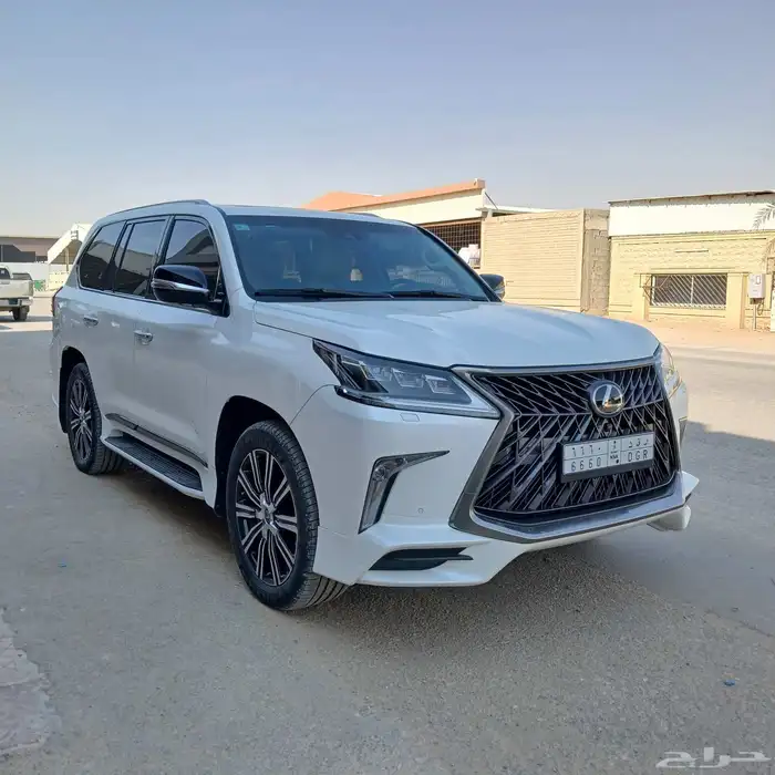 جيب لكزس LX570 S موديل 2016 سعودى - ممشى قليل 7