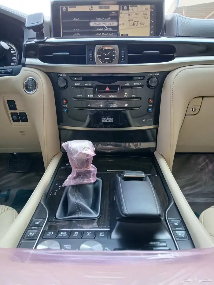 جيب لكزس LX570 S موديل 2016 سعودى - ممشى قليل 15