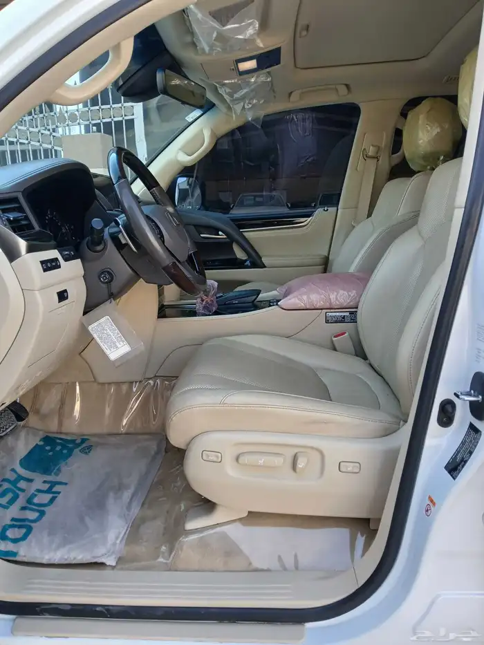 جيب لكزس LX570 S موديل 2016 سعودى - ممشى قليل 14