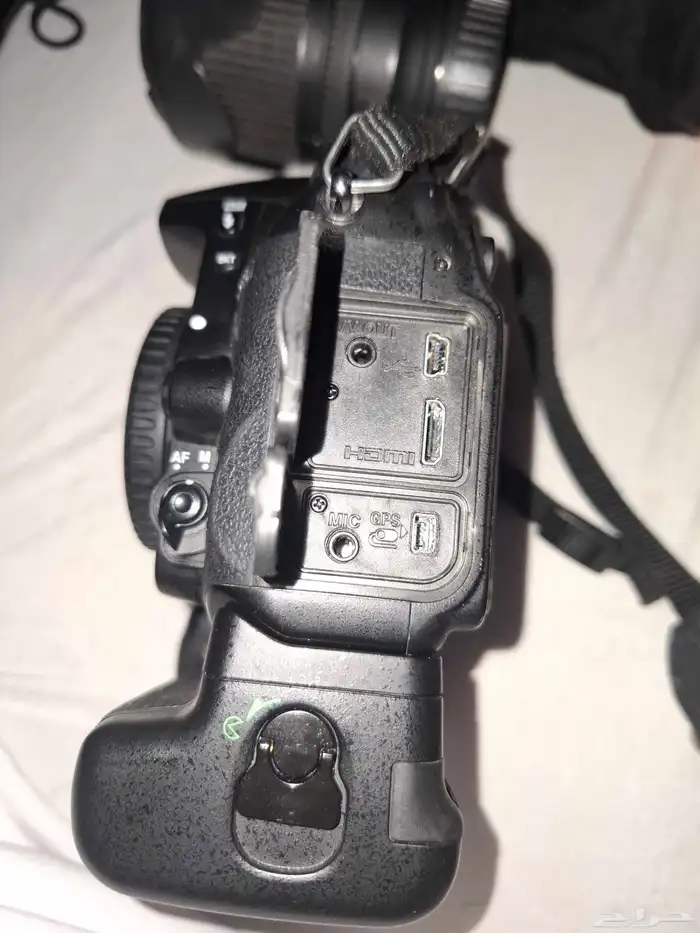 كاميرا نيكون d 7000مع لينس 18 105مع فلاش نيكون TT680n 9