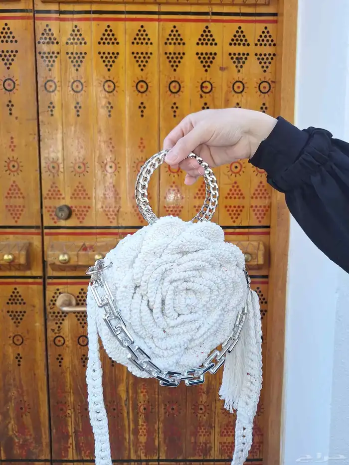 شنطة فلورال من الكروشيه 1