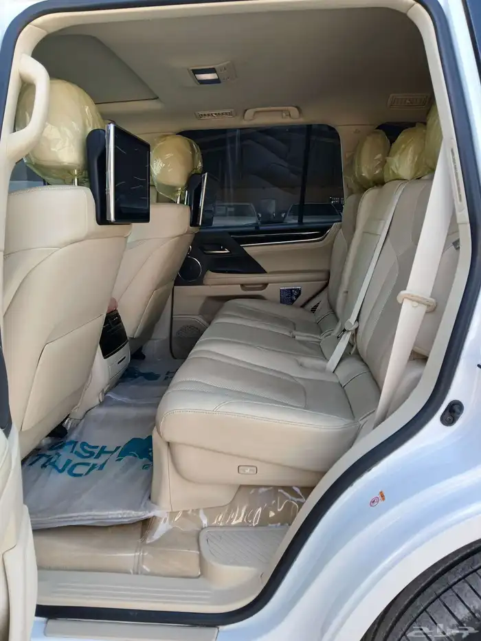 جيب لكزس LX570 S موديل 2016 سعودى - ممشى قليل 19