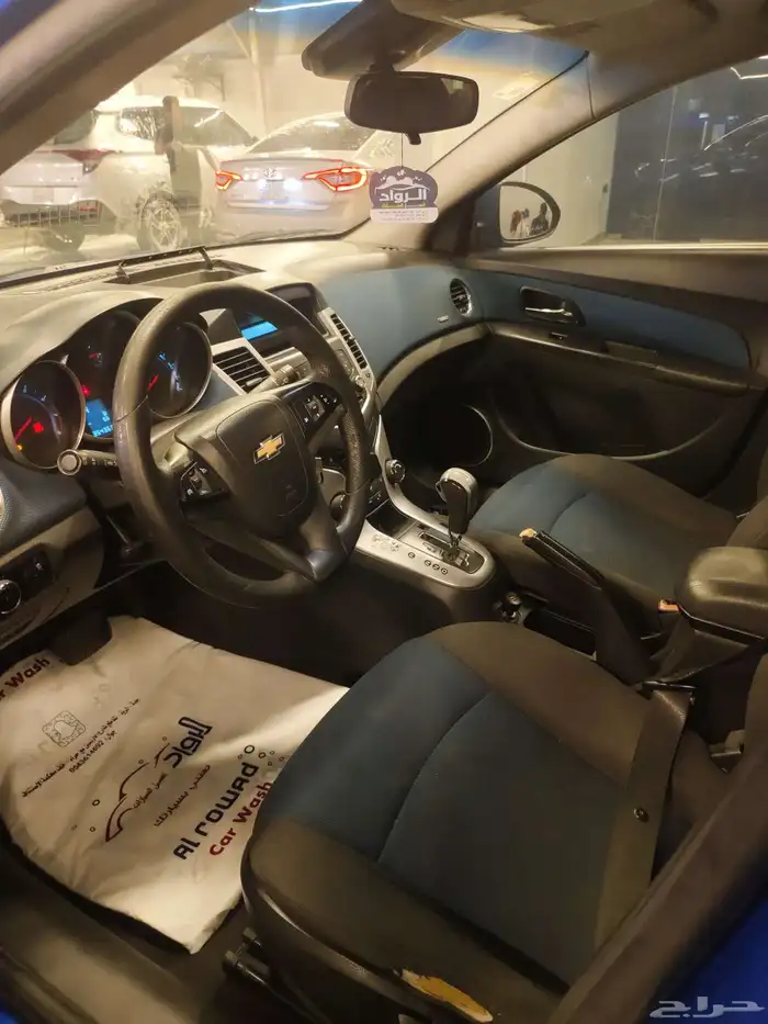 Chevrolet Cruze 2012 Ac ok engine is good ..body is good 8