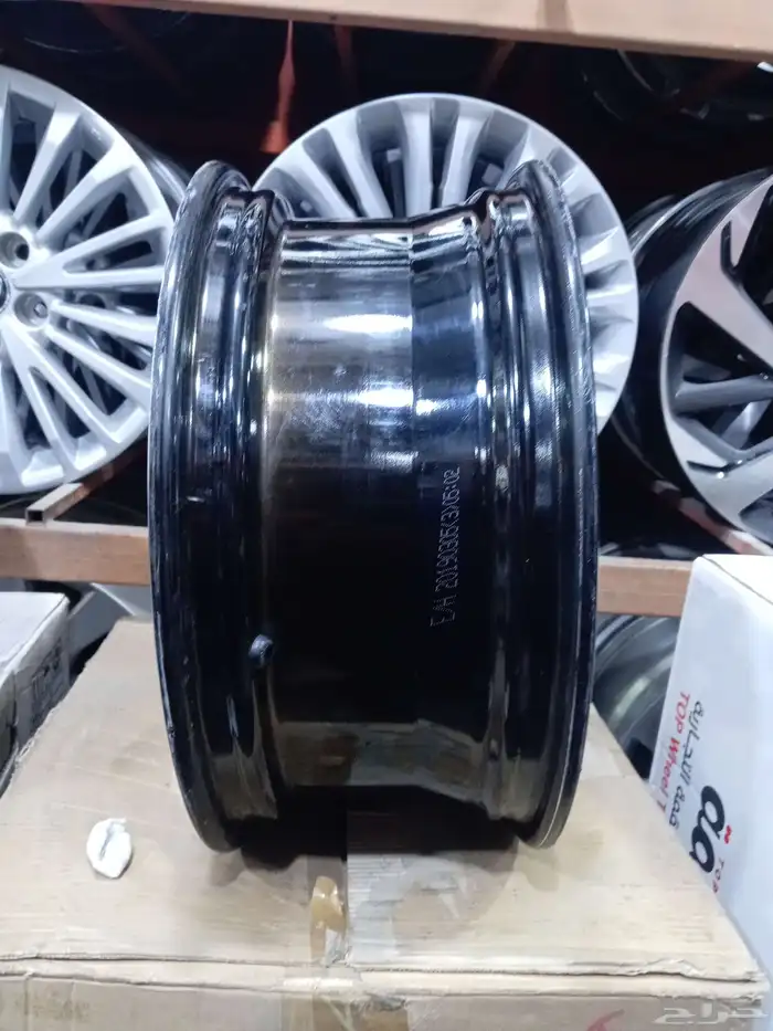 جنوط كيا اوبتيما موديل 2021 مقاس 18 اصلي وكاله 2