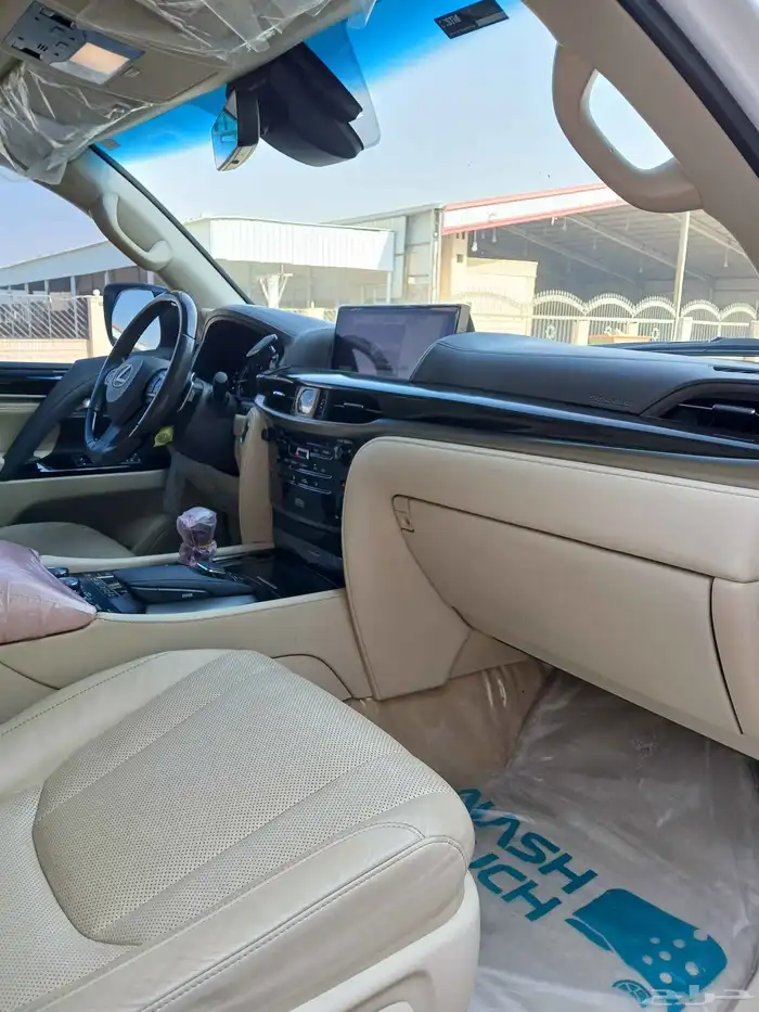 جيب لكزس LX570 S موديل 2016 سعودى - ممشى قليل 17