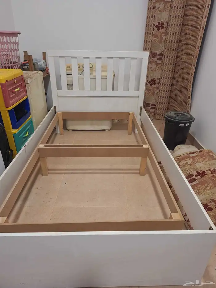 سرير كبير نظيف استعمال شهرين فقط 1