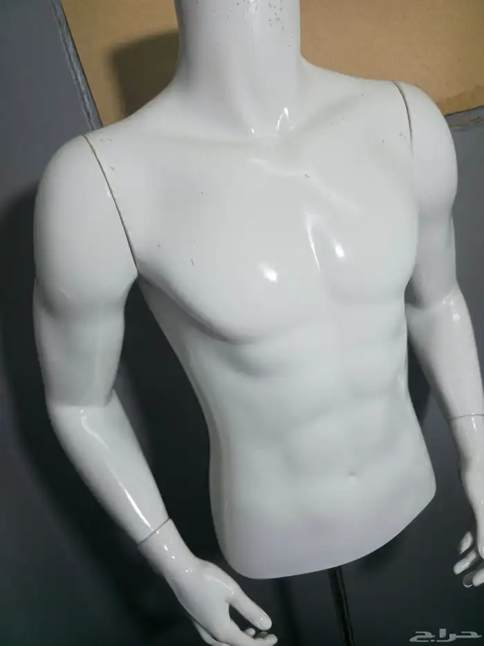 ماليكان رجالي لعرض الثياب 1